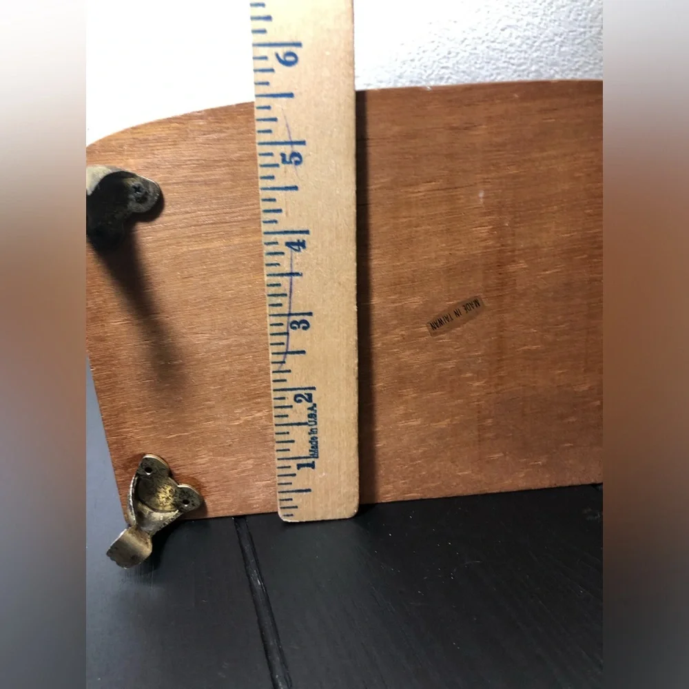 N/A classic wooden